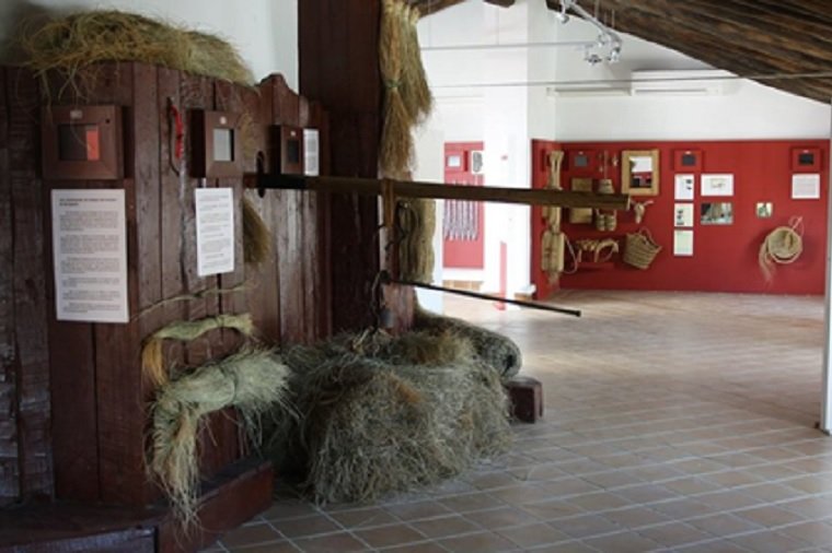 CENTRO DE RECEPCIÓN DE VISITANTES Y ECOMUSEO DE CASTILLÉJAR