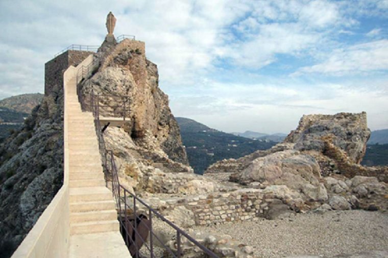 MONUMENTO NATURAL DE LA PEÑA Y CASTILLO NAZARÍ